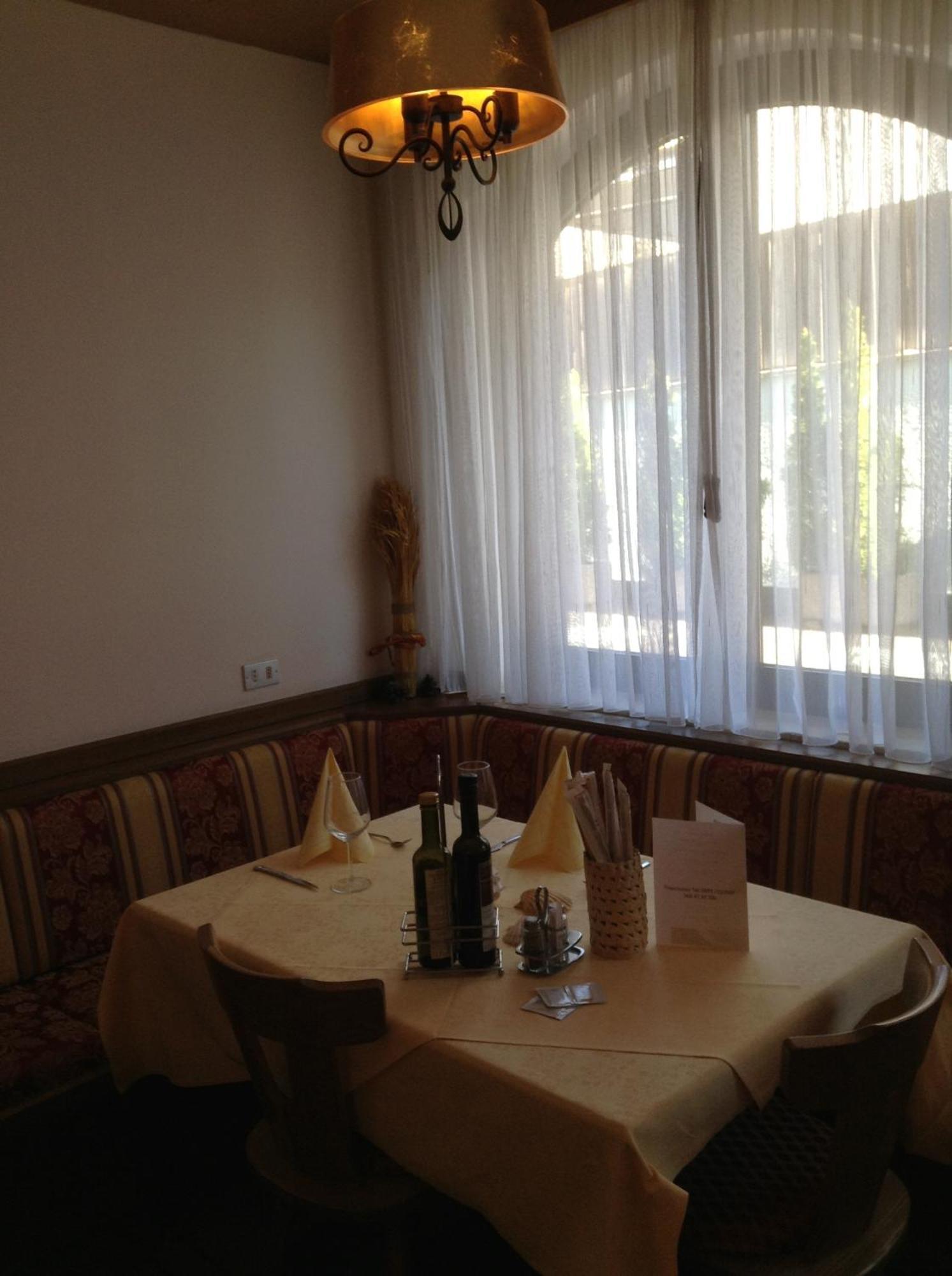 Hotel Daniela Мерано Екстер'єр фото