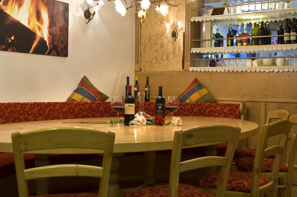 Hotel Daniela Мерано Екстер'єр фото